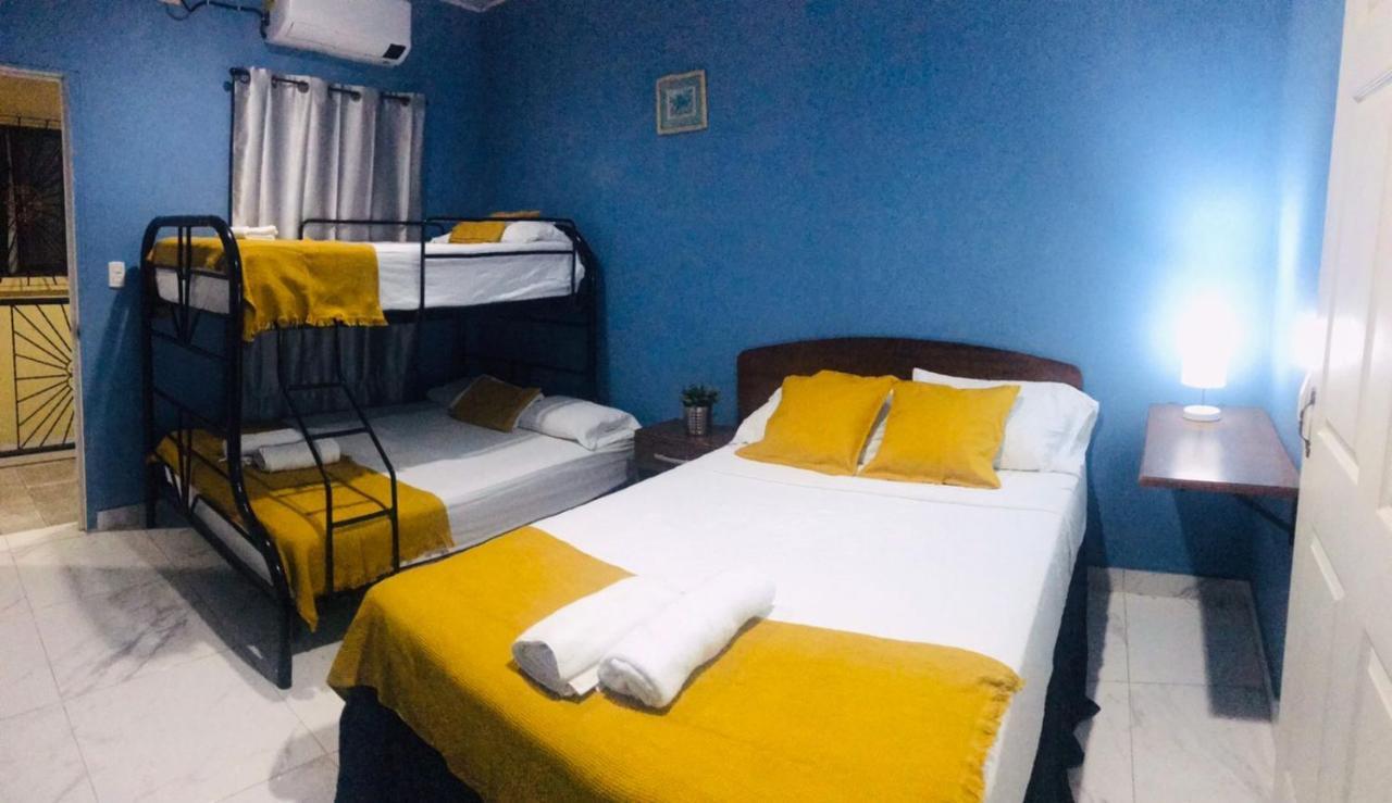 Hotel Casa Blanca León المظهر الخارجي الصورة