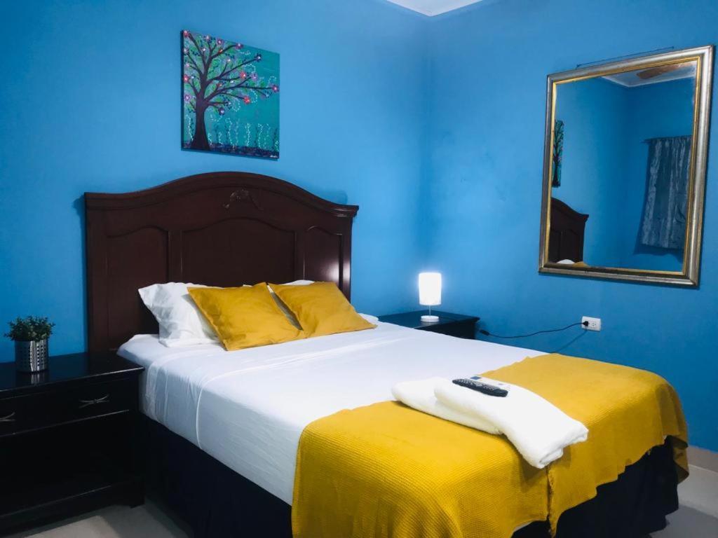 Hotel Casa Blanca León المظهر الخارجي الصورة