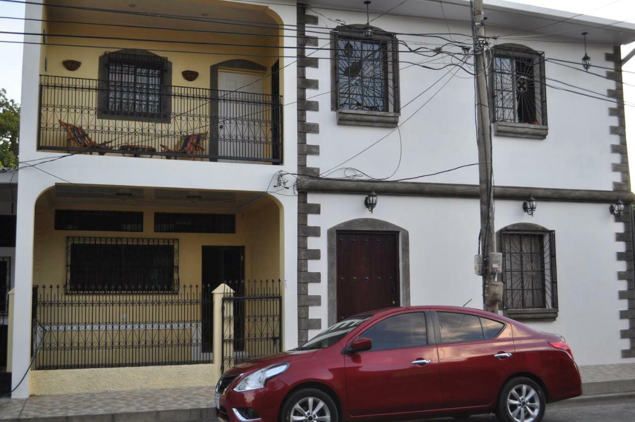 Hotel Casa Blanca León المظهر الخارجي الصورة