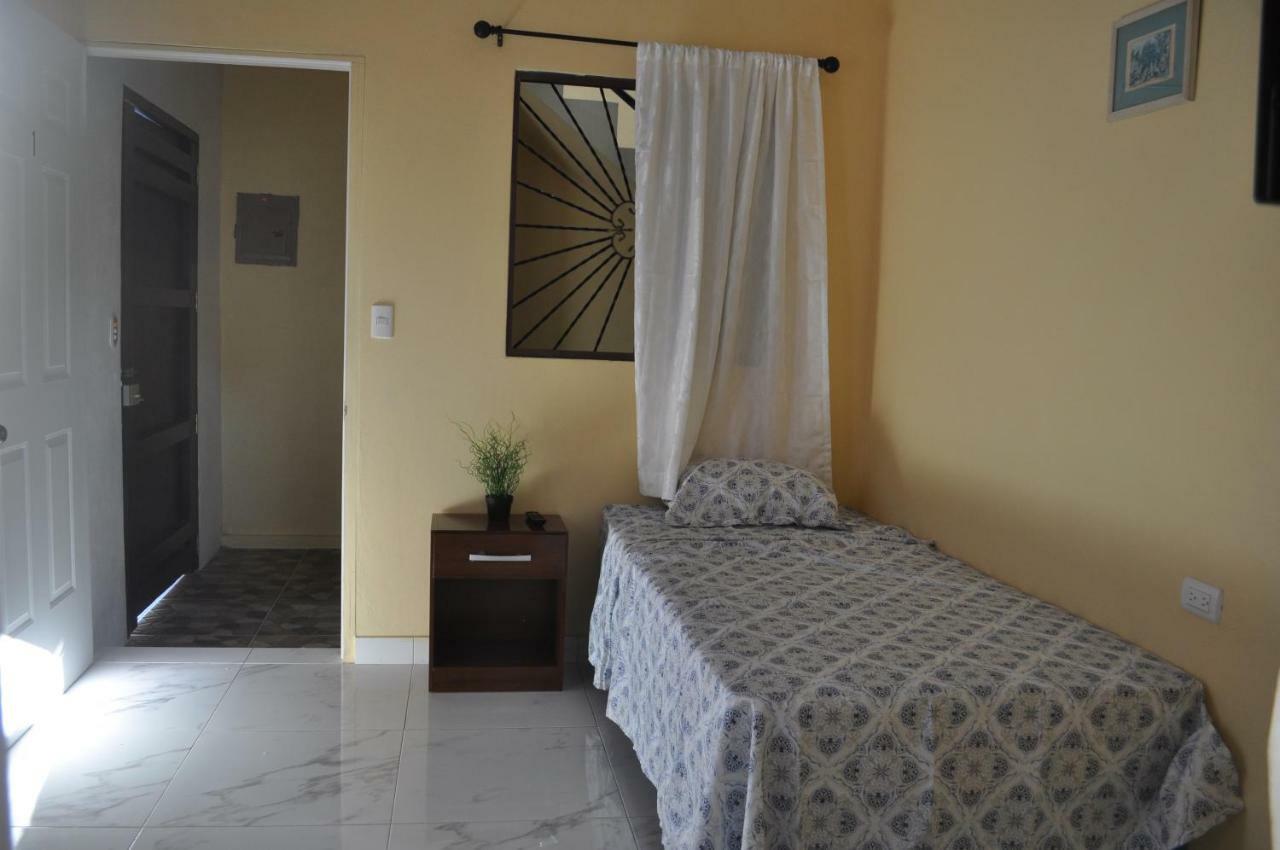 Hotel Casa Blanca León المظهر الخارجي الصورة